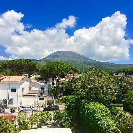 Vesuvio Villa *